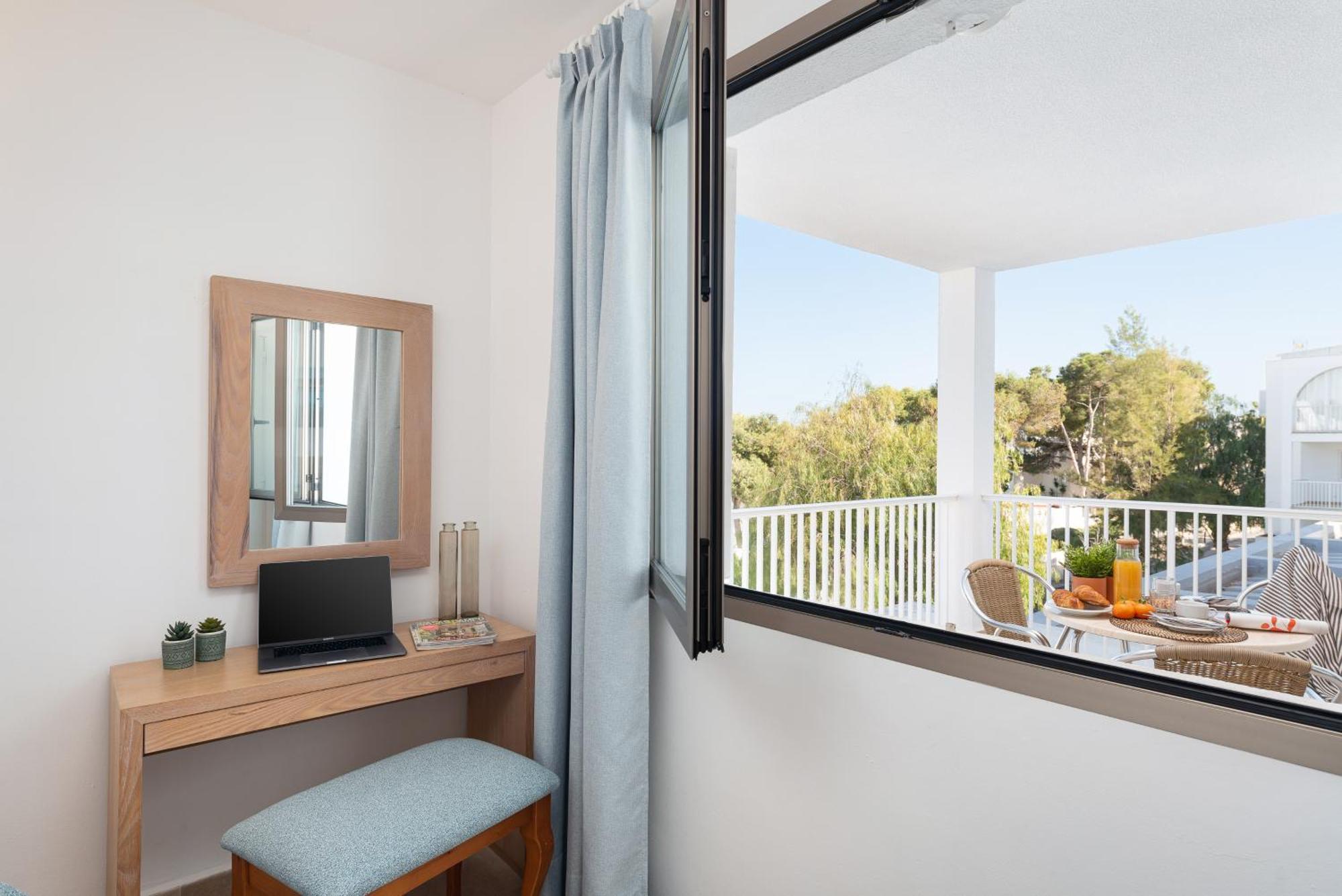 Apartamentos Ferrera Pins Cala Ferrera  Exteriér fotografie